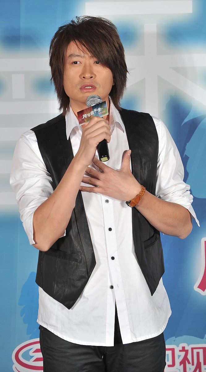 2010年11月3日,北京,深圳卫视"跨年音乐季"举行隆重的启动仪式.***_**