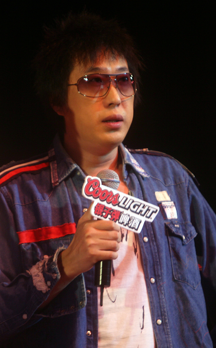 郑亚杰：多才多艺的演员歌手，未来可期