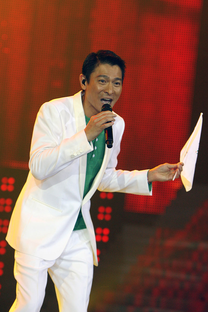 2009年10月13日,上海,迎世博倒计时200天世博优秀歌曲演唱会.刘德华++