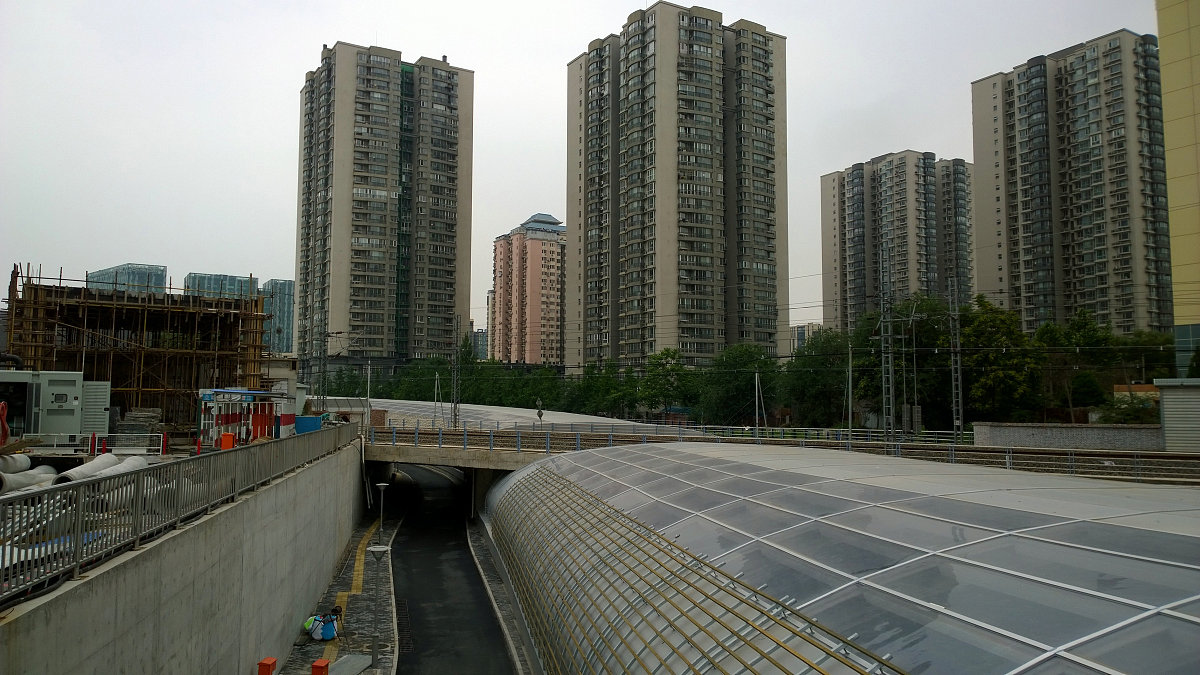 四川铁路学校建筑工程技术专业就业前景分析：机遇与挑战并存