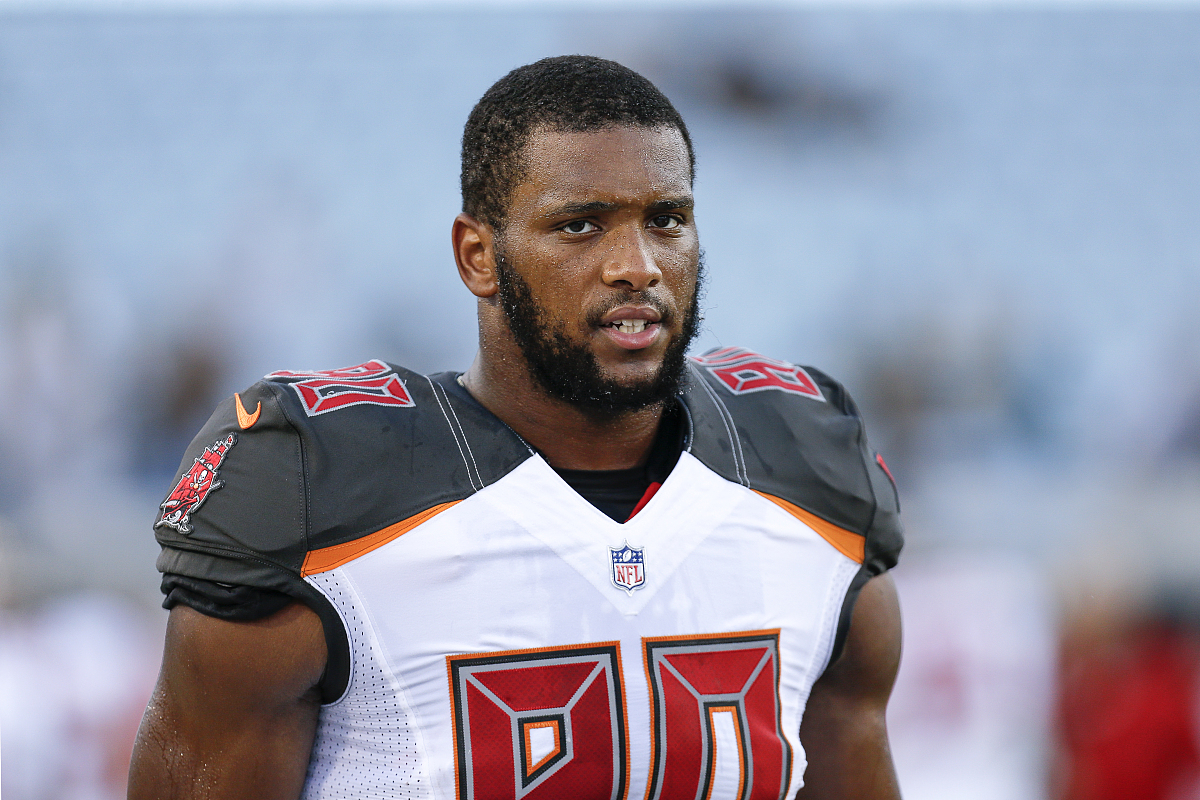 jacksonville, fl - august 17: tight end o.j. howard #80 of the t