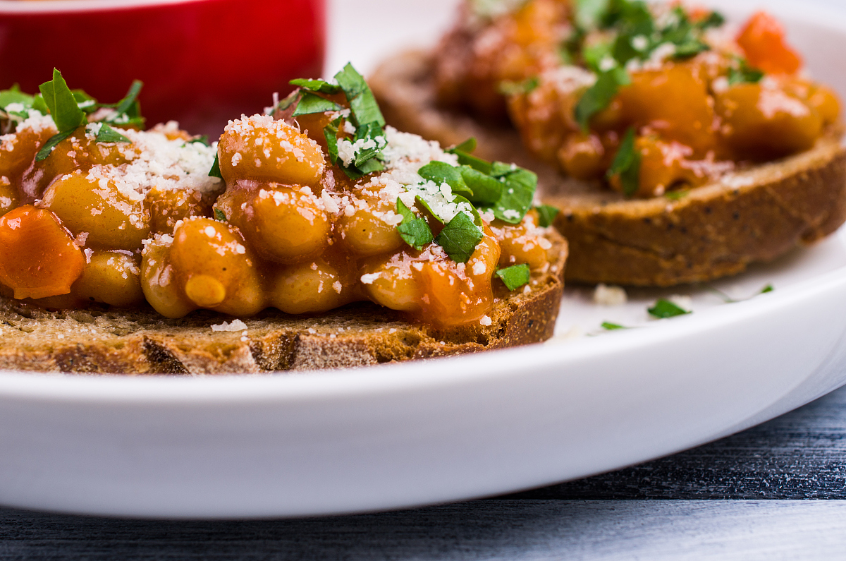 open sandwich with beans and vegetables