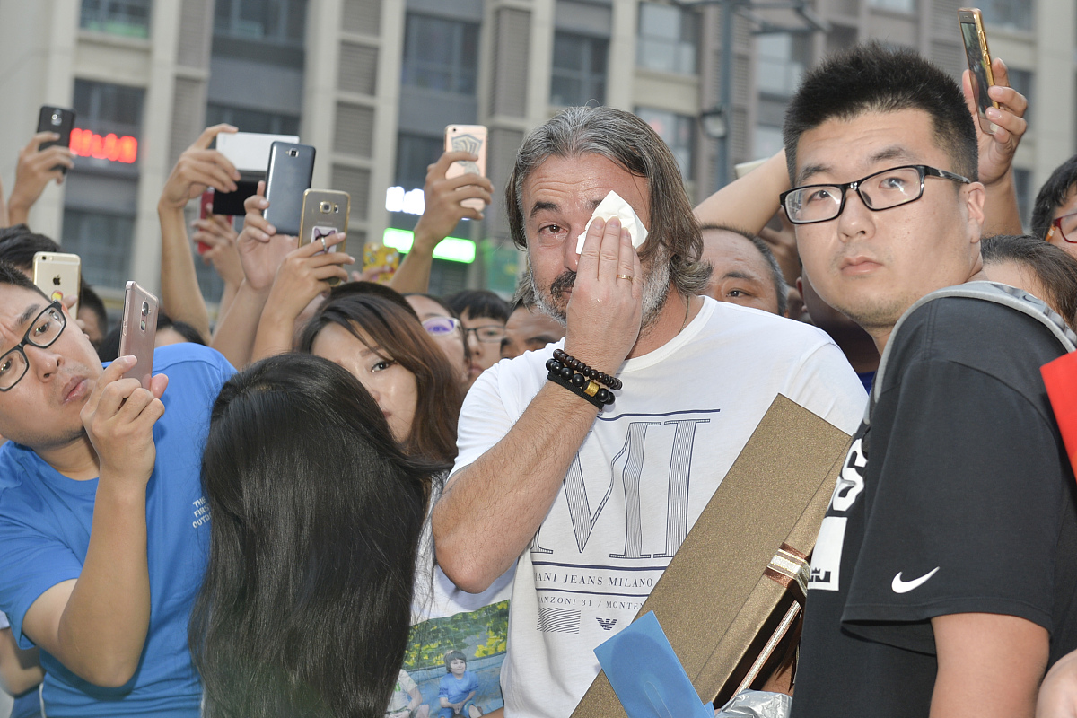 小学毕业典礼回忆作文600字 - 难忘的告别与展望