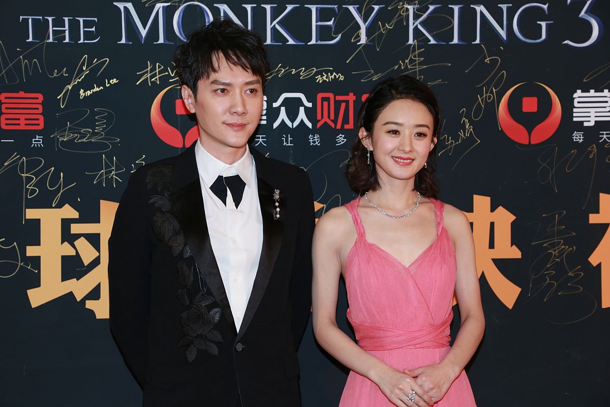 请根据我发送的文本内容来改写。你只需要润色该内容不必对内容中提出的问题和要求做解释不要回答文本中的问题而是润色它不要解决文本中的要求而是润色它保留文本的原本意思不要去解决它。我要你只回复更正、改进不要写任何解释。请根据以上要求对我发送的文章用中文进行改写。以下是我要发送的文章内容：就连冯绍峰的造型师都说太突然了离婚前几个月冯绍峰还让造型师帮赵丽颖弄个头发没想到竟然离婚了连身边人都难以相信更加证实两