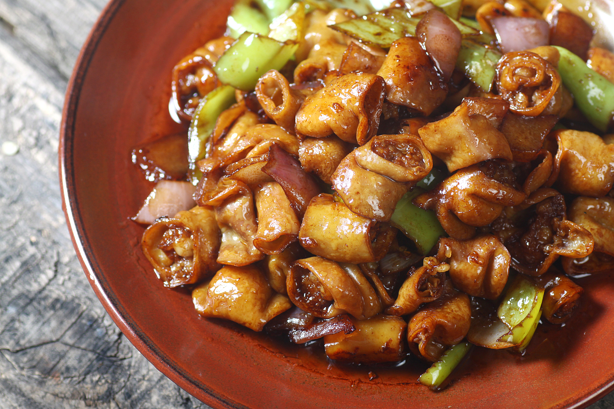 烧肥肠用什么配菜，