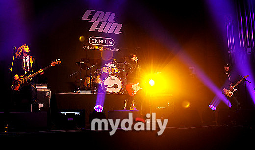 2012年3月26日,韩国音乐组合cnblue于上午在首尔举行了面向国内外媒体
