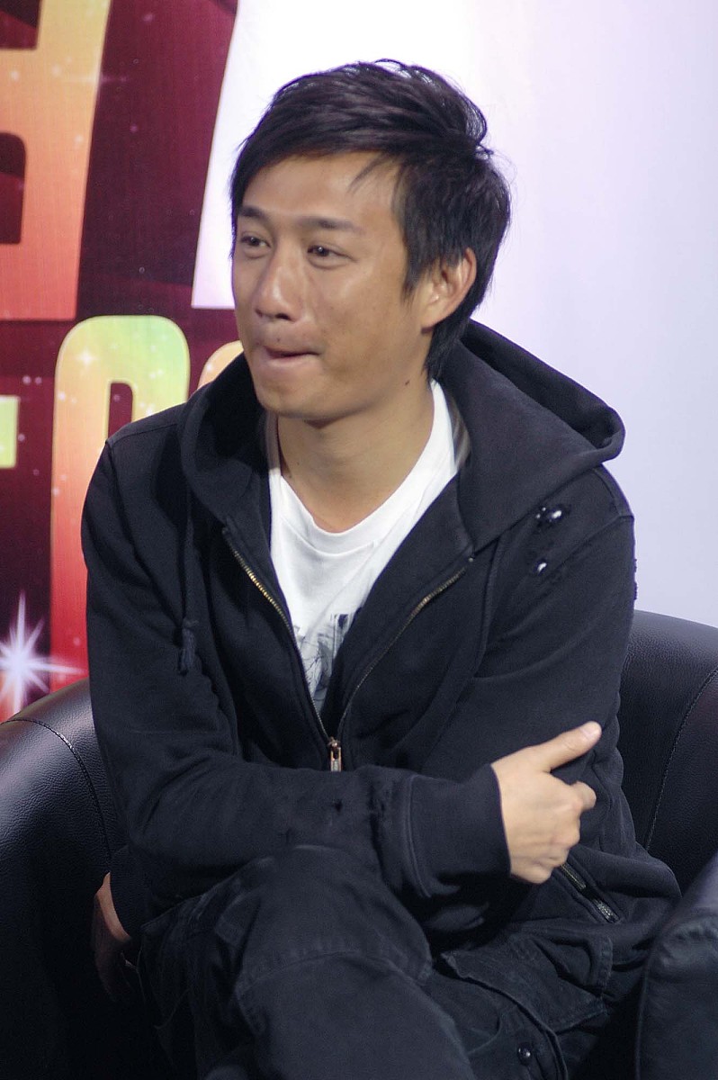 2008年11月11日,北京,电影《爱情呼叫转移2》官网启动仪式举行.黄磊++