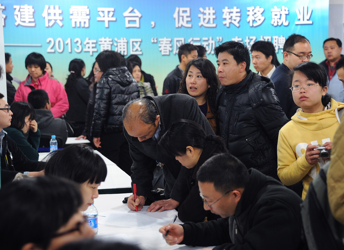 改写：提高农民新技能提升素质保障利益促进乡村和谐