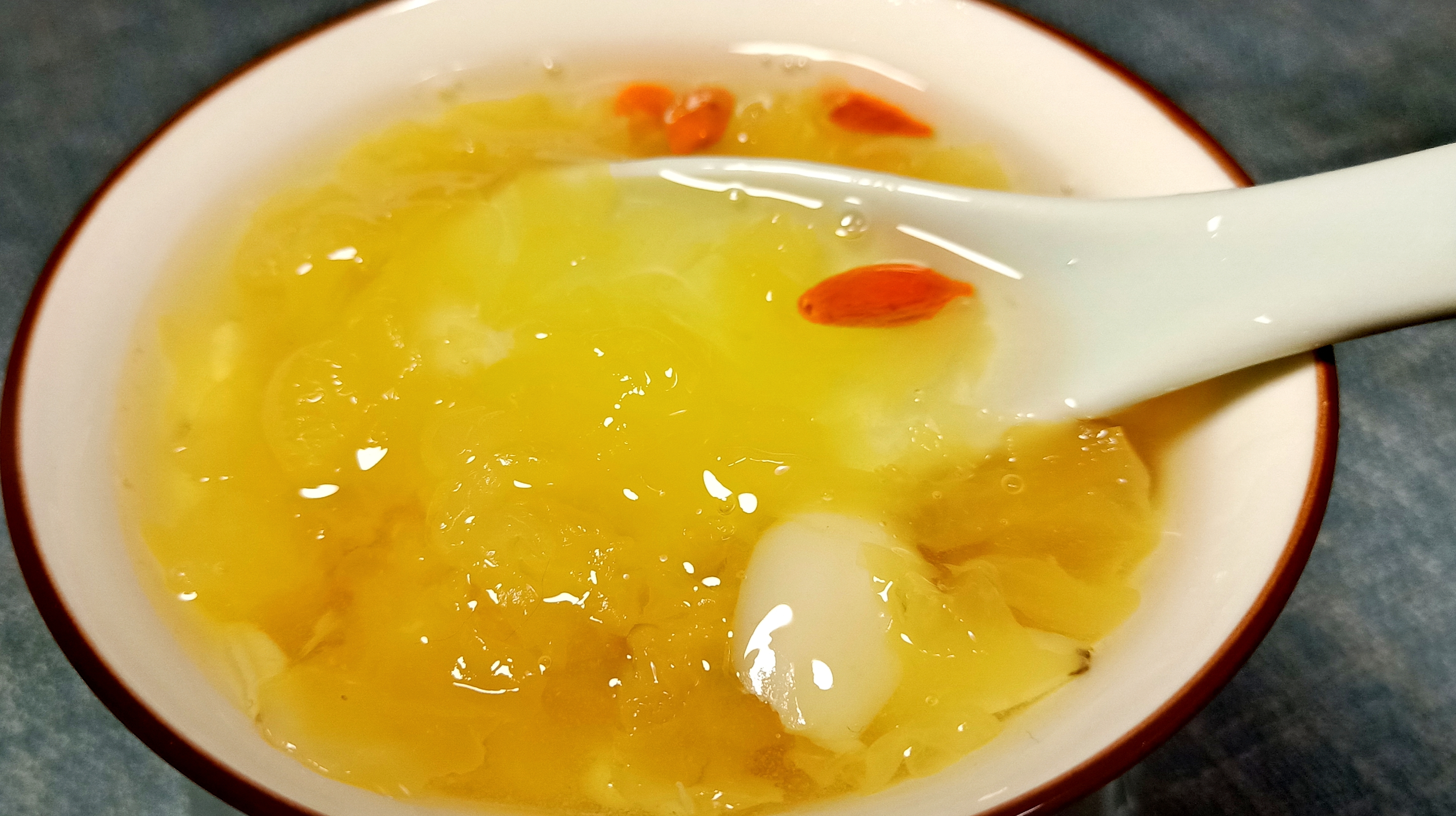 教你熬银耳汤的小诀窍,粘稠好喝美味,简单易学