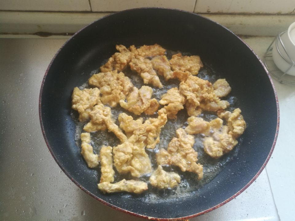 酸汤小酥肉,让你胃口大开吃着又过瘾的一道菜,做法简单一看就会