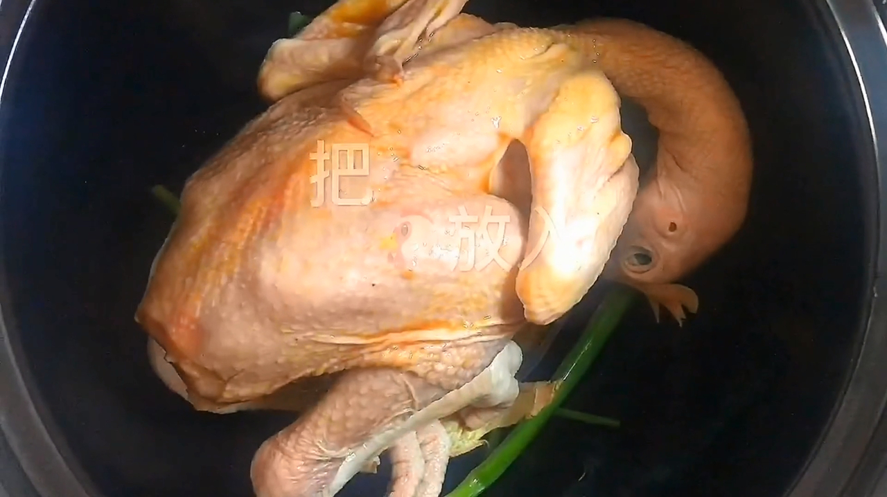 自制电饭煲懒人盐水鸡,简单烂糊,快动手试试吧!