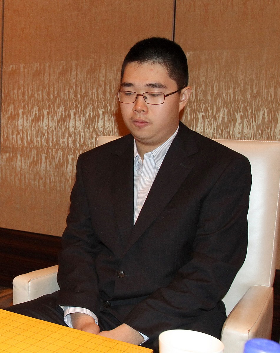 2013年9月3日,上海,2013三星保险杯世界围棋大师赛赛况.***_***范蕴若