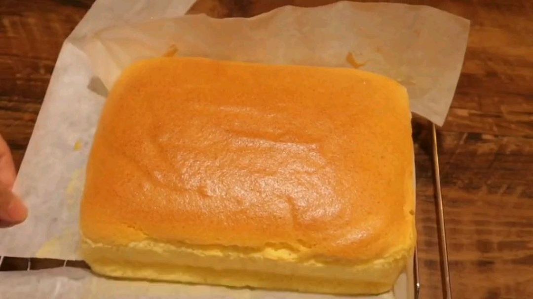 想吃古早味蛋糕自己就能做,配方和做法告诉你,没有添加剂!