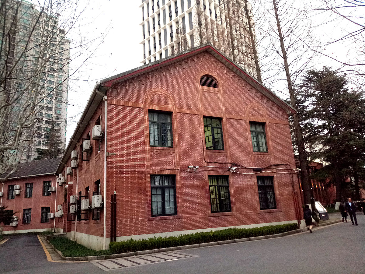 上海工程技术大学城市轨道交通工程技术专业怎么样？就业前景分析