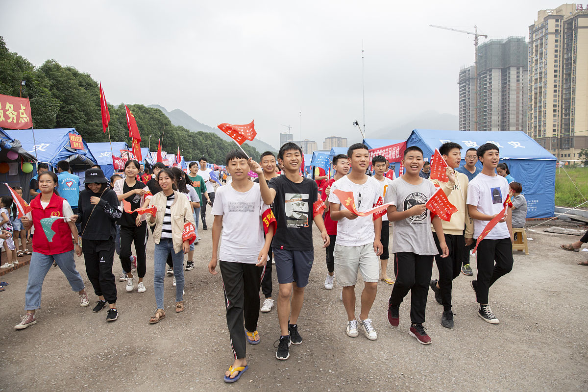 公司精英桂林团建，激发团队活力，提升员工参与度！