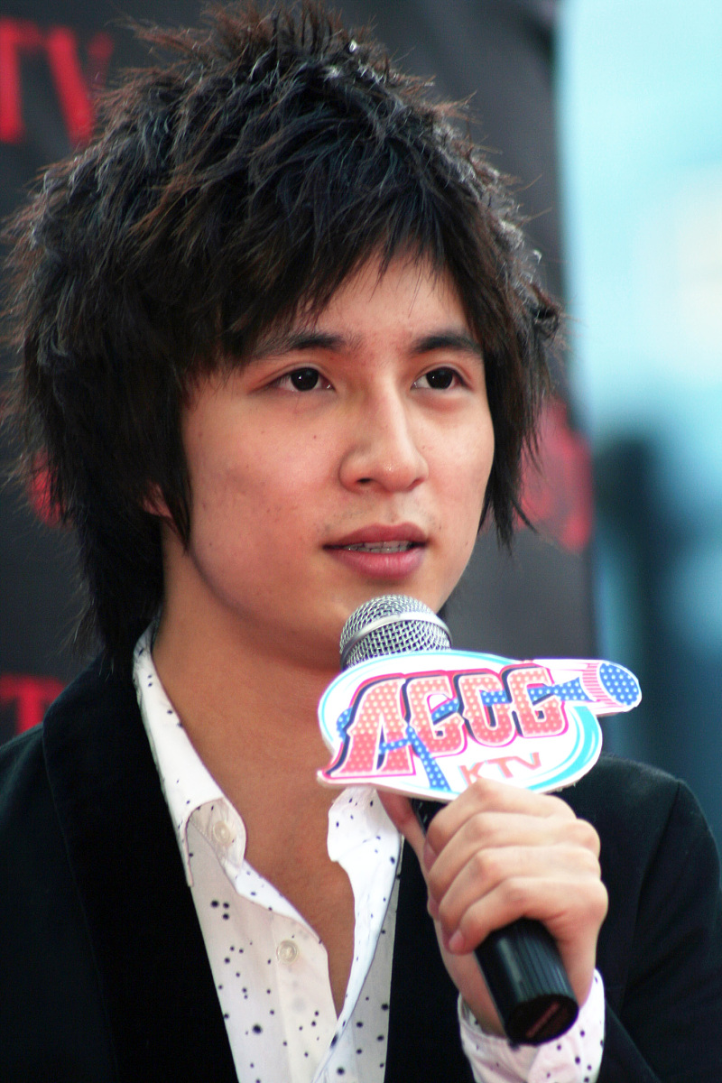 2007年 11月 24日 , 福清 , 薛之谦 为 个人 第二张 专辑 《 你 过 得