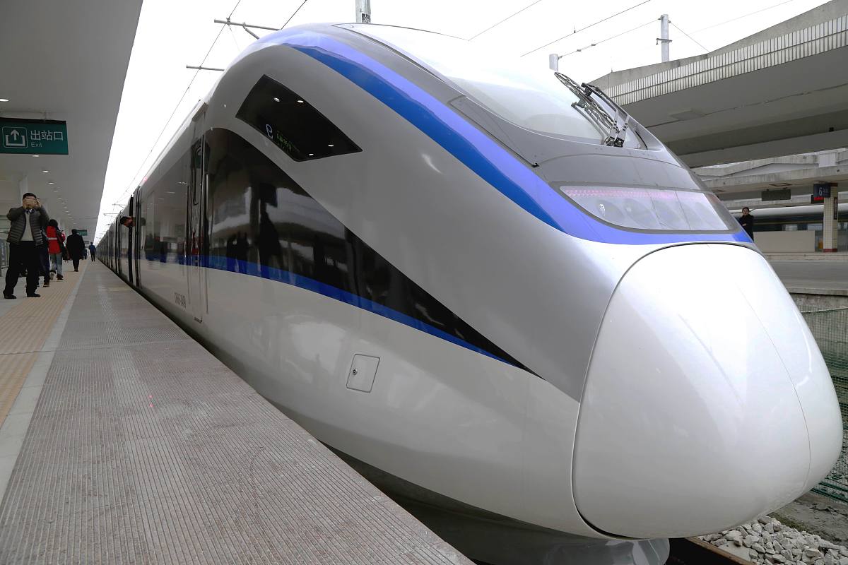 成都铁路运输技工学校就业前景分析：高就业率，职业发展空间广阔