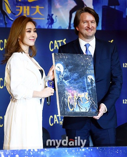 2019年12月23日,韩国首尔,明星出席《猫》电影版韩国发布会.玉珠贤,影