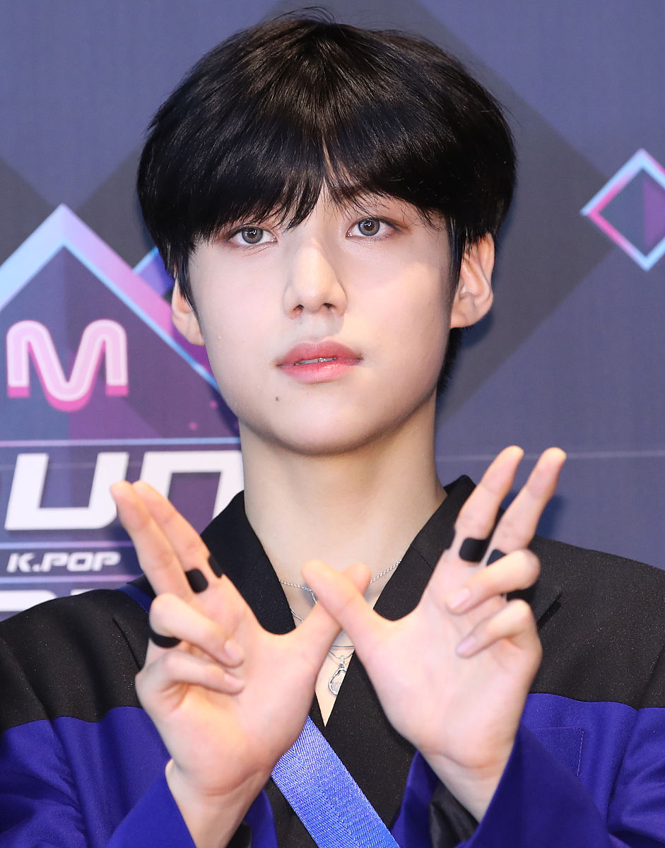 2019年9月19日,韩国首尔,明星参加《m! countdown》节目彩排.x1