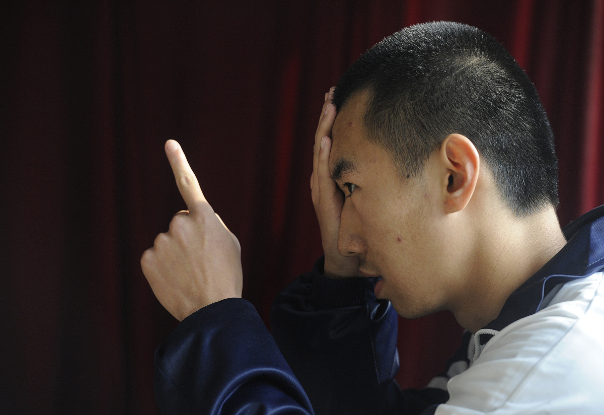 自杀念头？别绝望！寻求帮助，你并不孤单！