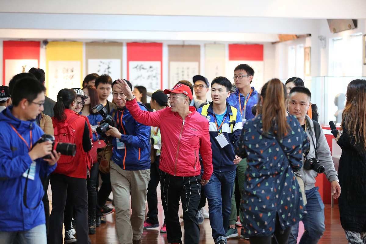 西安高新科技职业学院怎么样？学生发展优势与不足分析