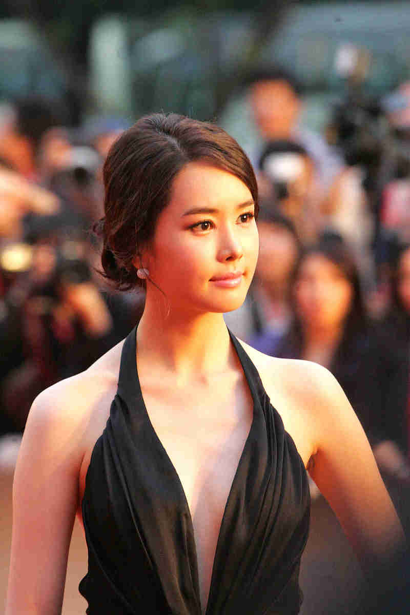 2010年6月12日讯,上海,第13届上海电影节开幕红毯,《无人驾驶》剧组.*