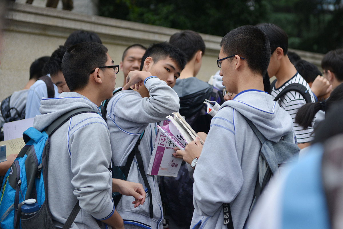 2019年初中生报读什么学校比较好