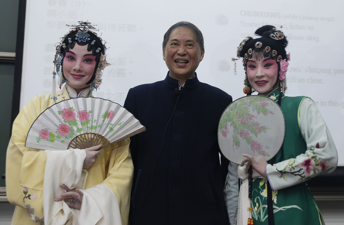 学生素质物理考点差异分析：地区、时间、师生行为的影响