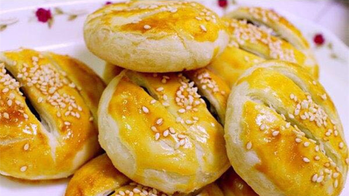 老婆饼在家做比买的还好吃,只要学会这种和面方法,咬一口酥掉渣