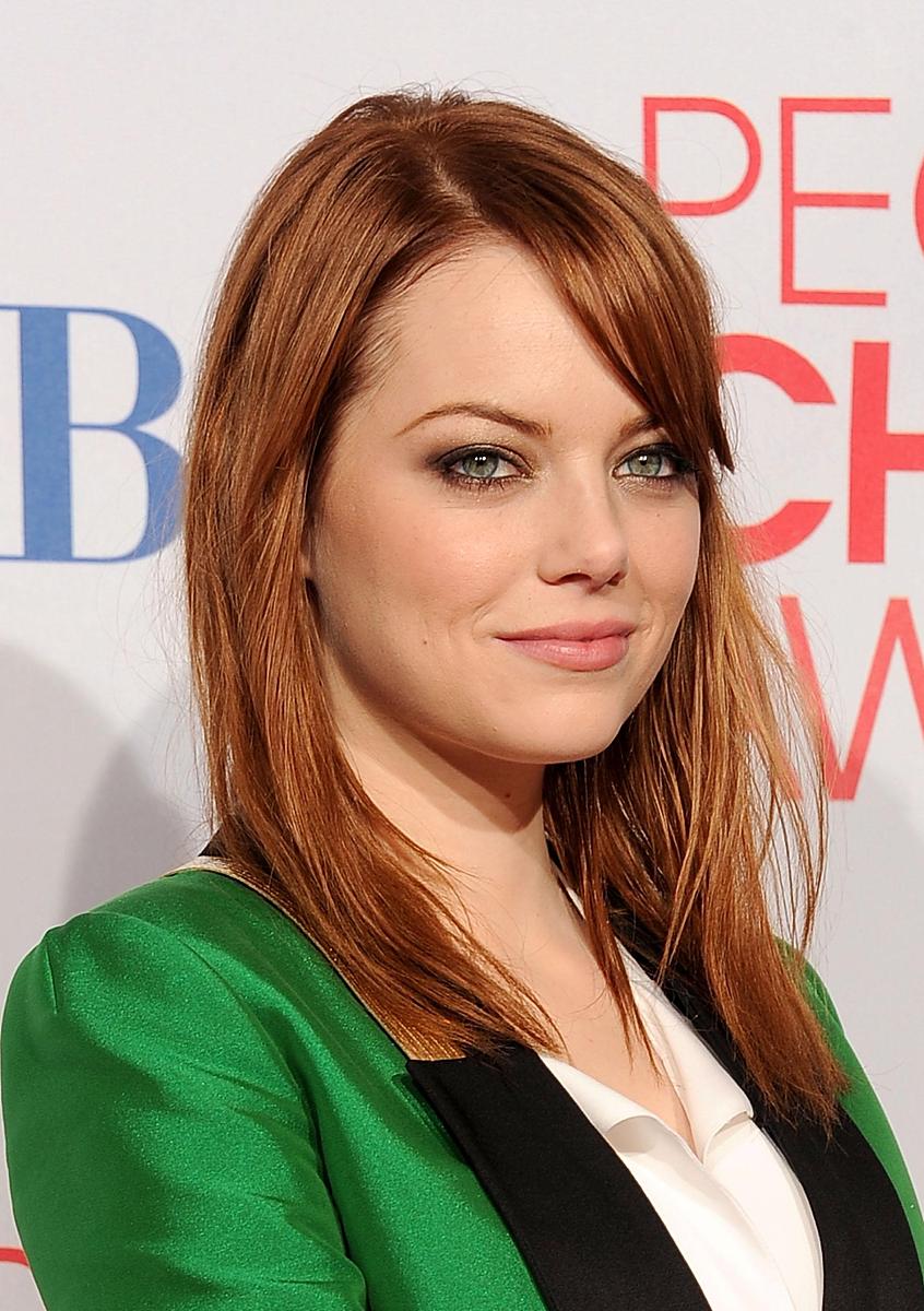 2012年1月11日,洛杉矶,艾玛·斯通 (emma stone)出席2012人民选择奖颁