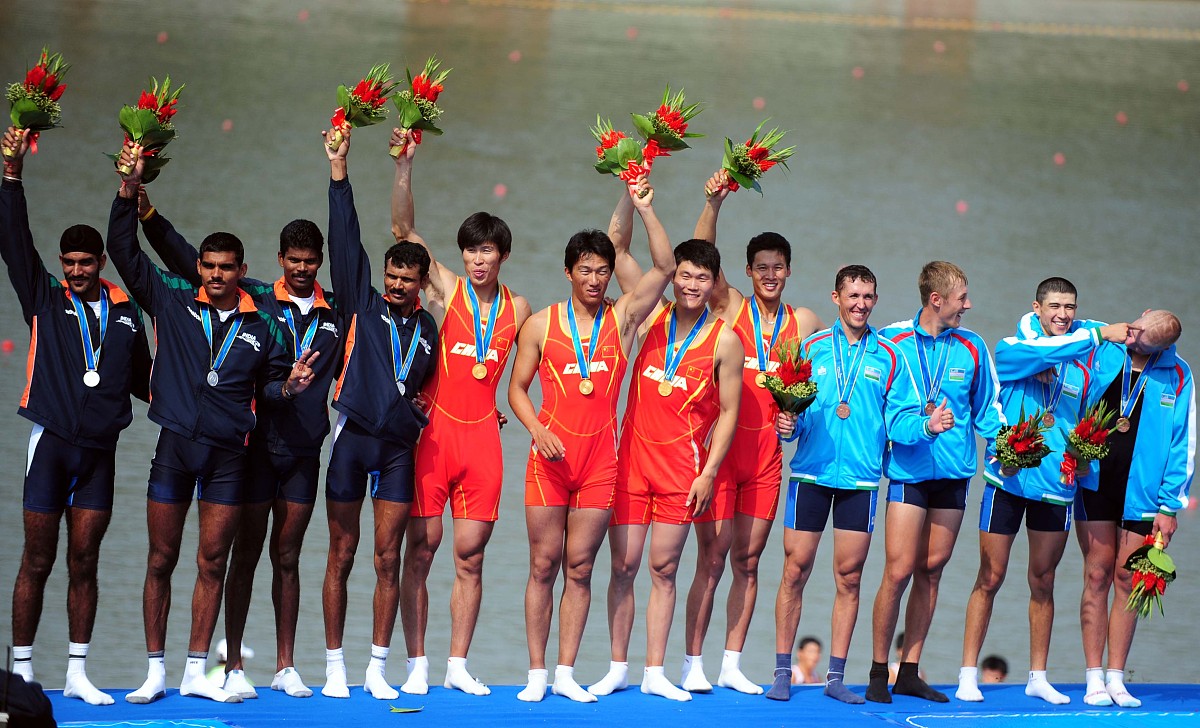 亚运会精彩纷呈！跳水、田径、女足齐争冠！