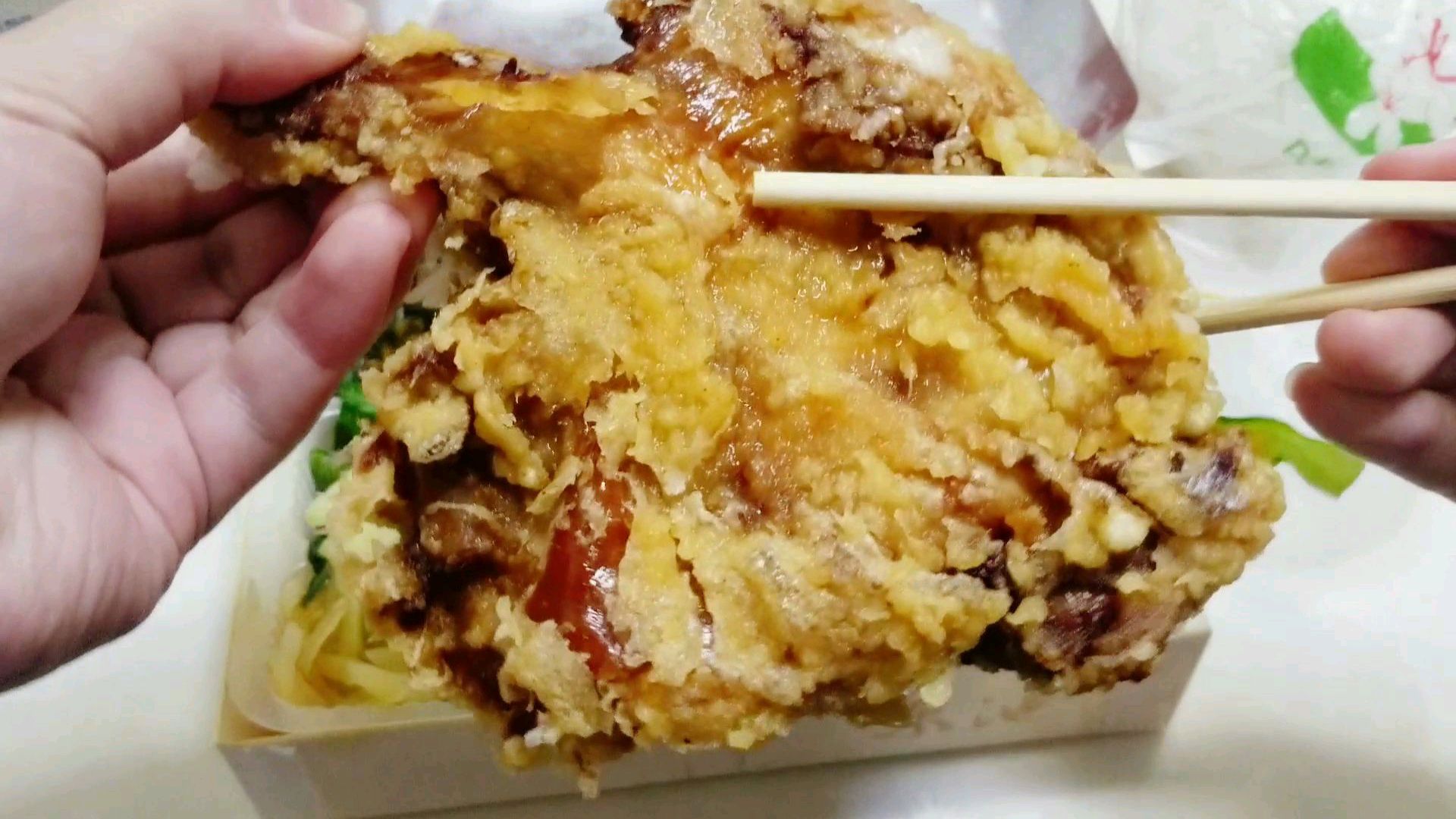 外卖24元“超大鸡腿饭便当”,那么大的炸鸡腿,成本要多少钱啊