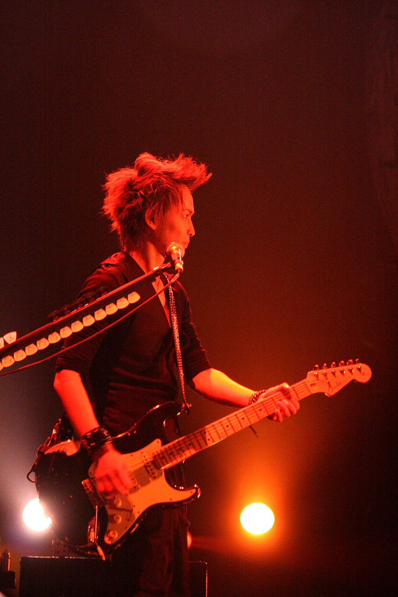 2010年12月12日,香港,日本顶尖的视觉系摇滚乐队luna sea世界巡回演唱