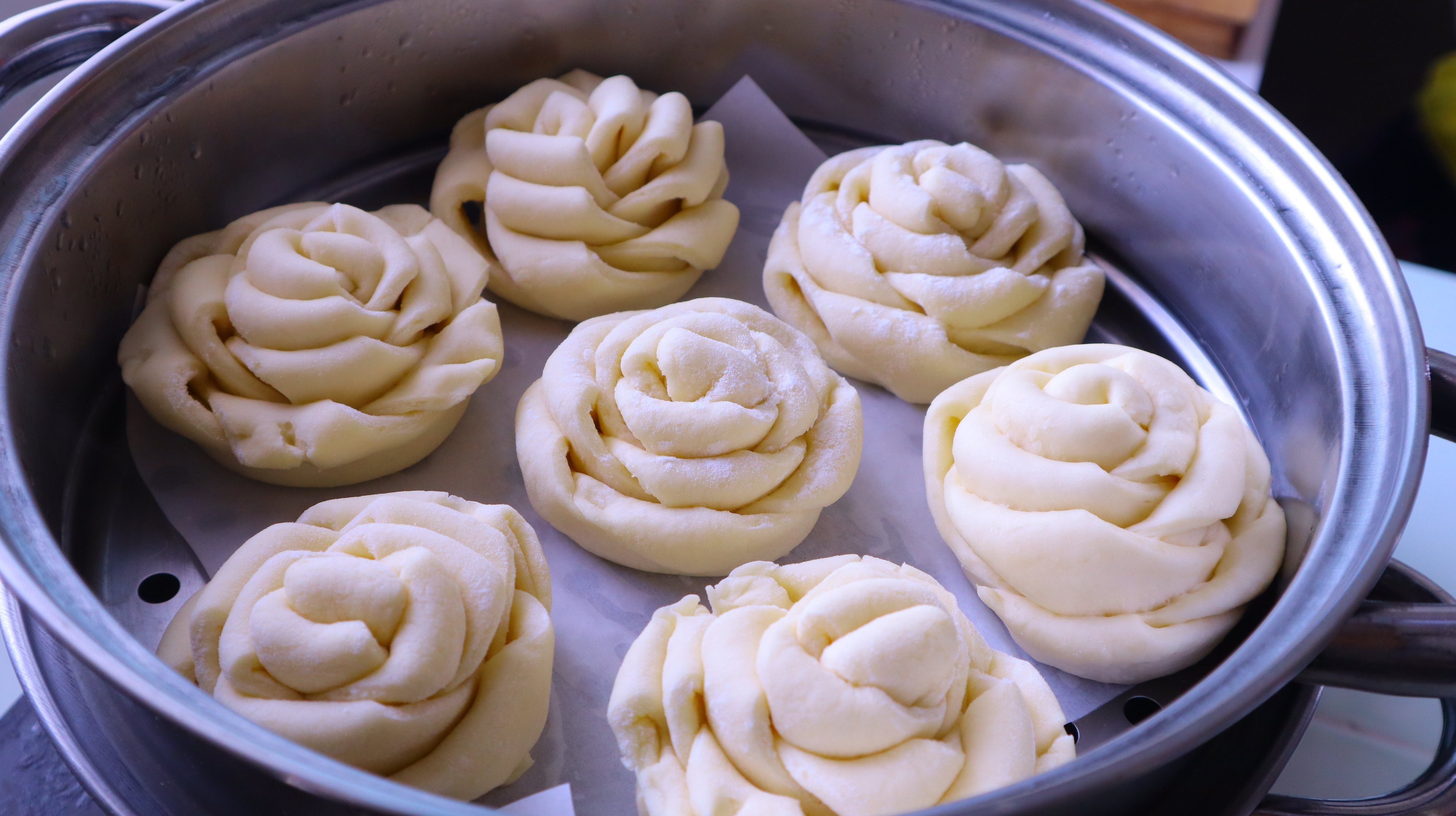 农村三妹教你做花样花卷,一切一卷,蓬松暄软,层次丰富又好吃