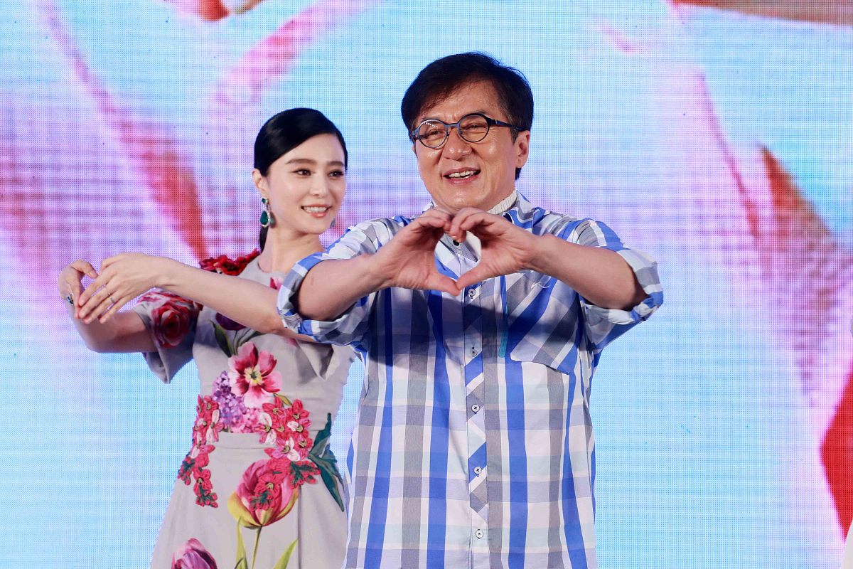 2016年07月17日,北京,众明星出席《绝地逃亡》首映发布会.***_***成龙