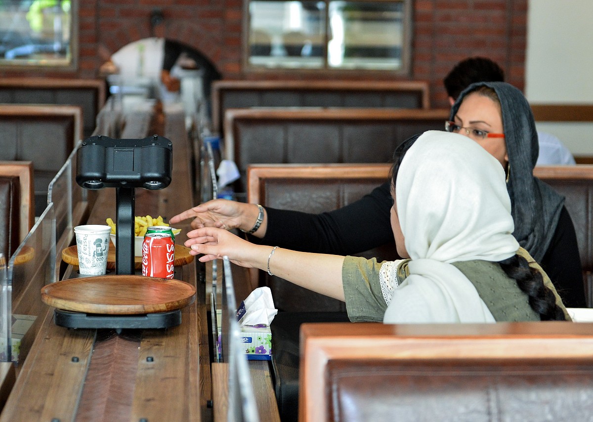 开餐厅游戏岗位不足？增加这些角色提升效率和服务质量！