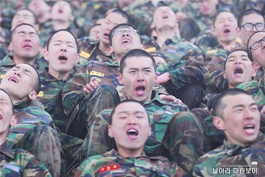 2011年3月31日讯,韩国,韩国海军陆战队官方博客31日下午发布了一组113