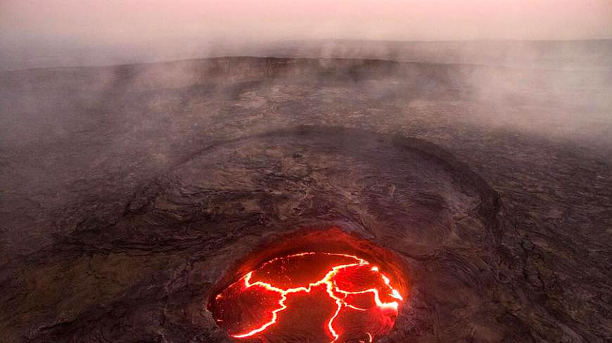 [图]地球上的3大地狱之门,其中一个在中国,还有一个燃烧了40年