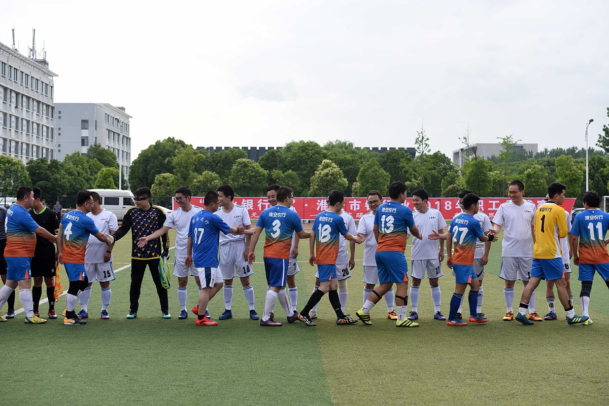 荆州理工职业学院热门专业推荐：电子信息、机械、财经、建筑