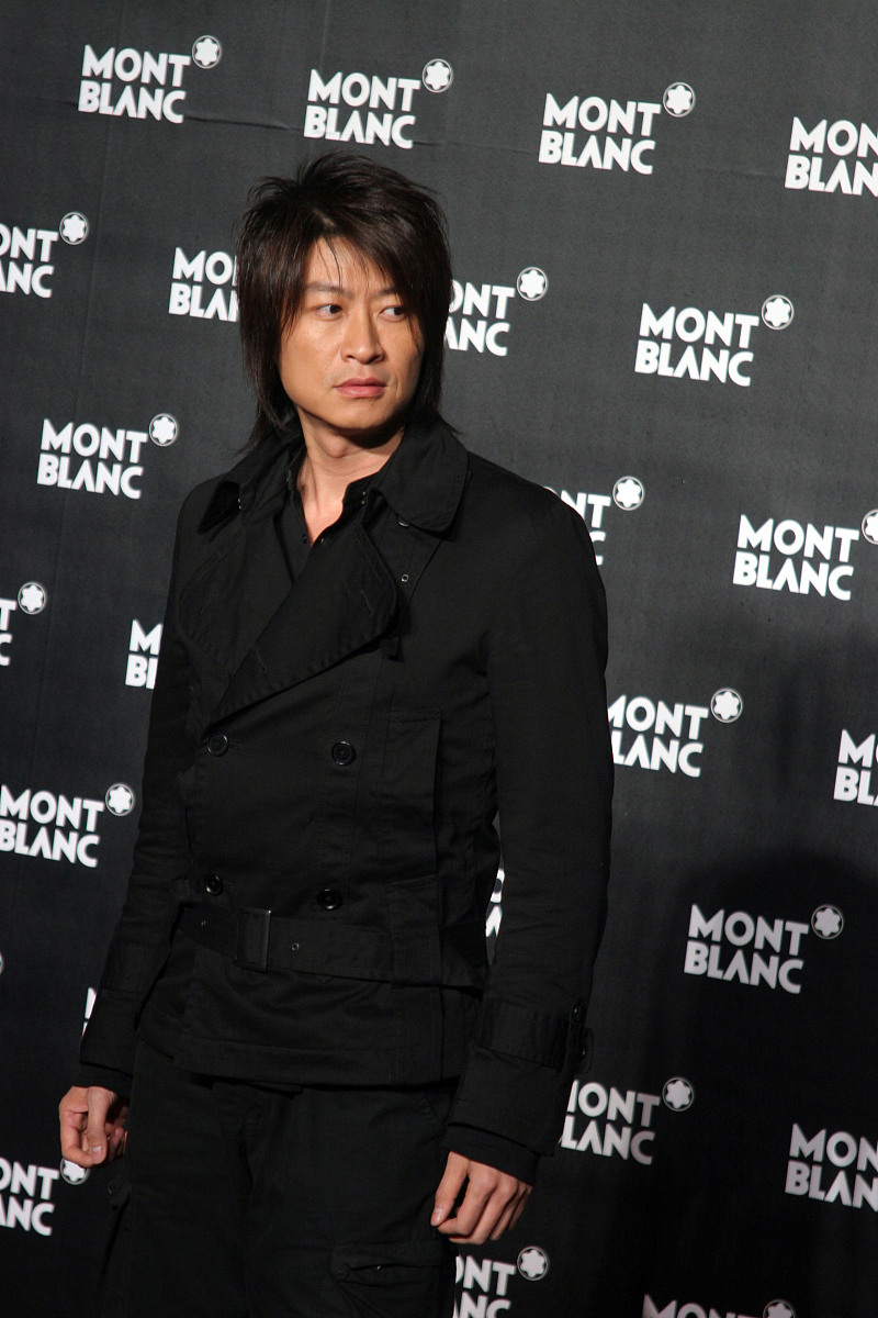 2007年 10月 25日 , 上海 , " 万宝 龙之夜 " 活动 盛大 举行 . 游鸿