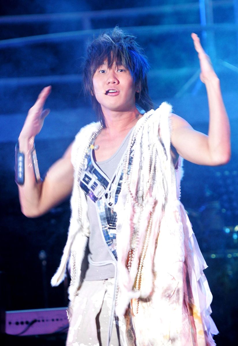 2006年6月10日晚,新加坡小天王林俊杰"非常新加坡-2006就是俊杰"世界