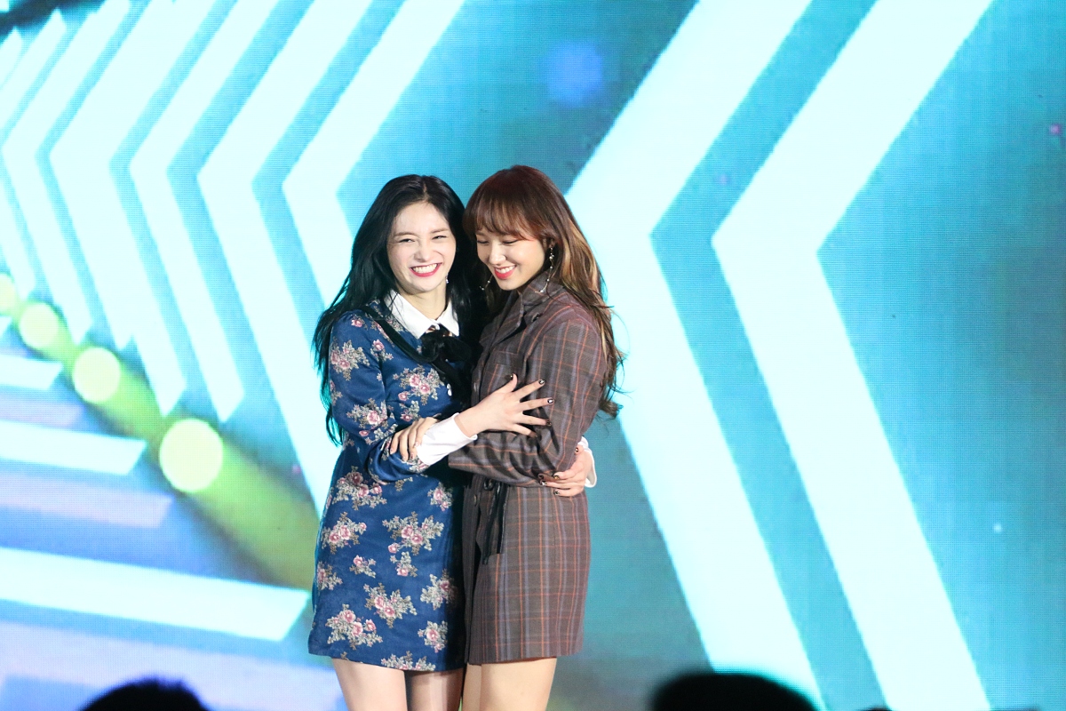 以哪些综艺节目获得了行业内的重要奖项？为题写一篇1200字文章