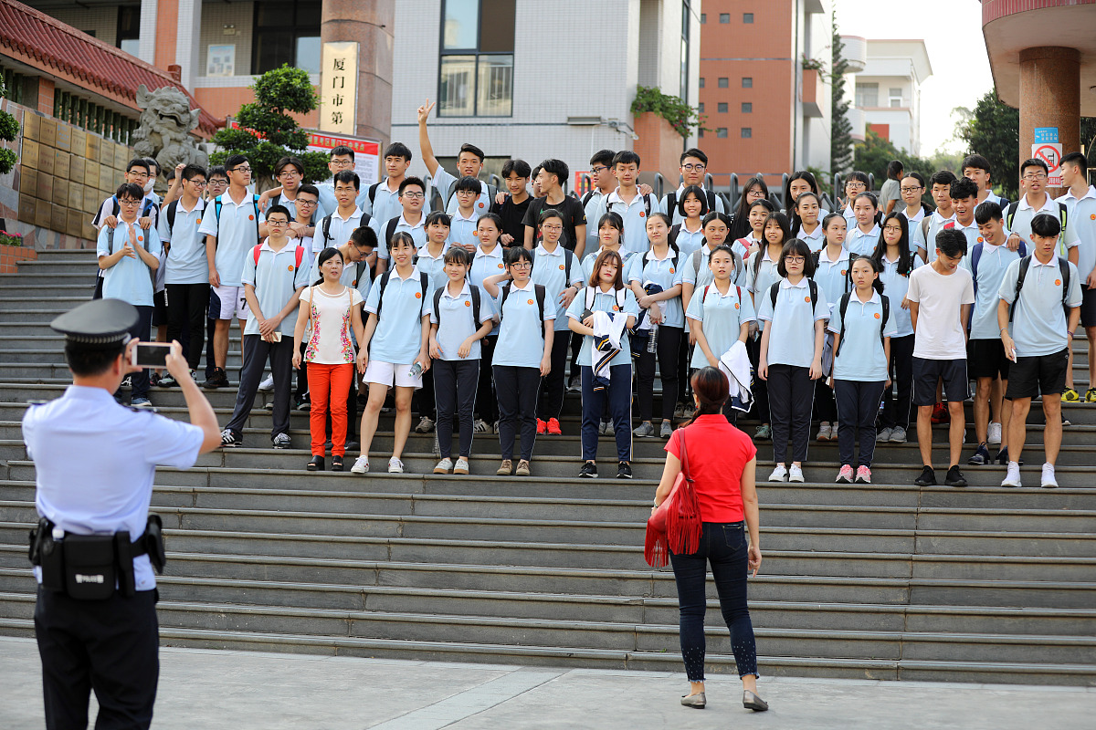 重庆市女子职业高级中学专业介绍：热门专业及选择建议