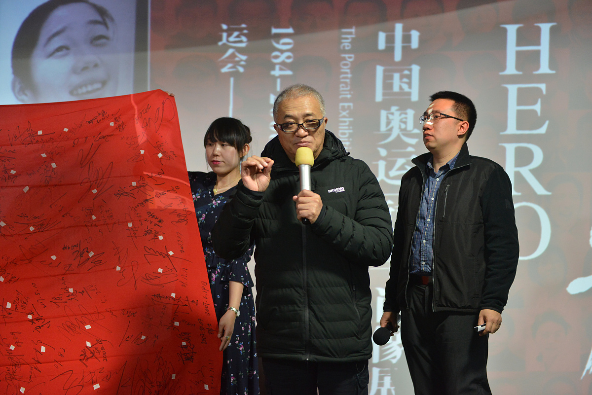 ***_***2017年12月16日,辽宁省沈阳市,中国奥运冠军肖像摄影师逄小威