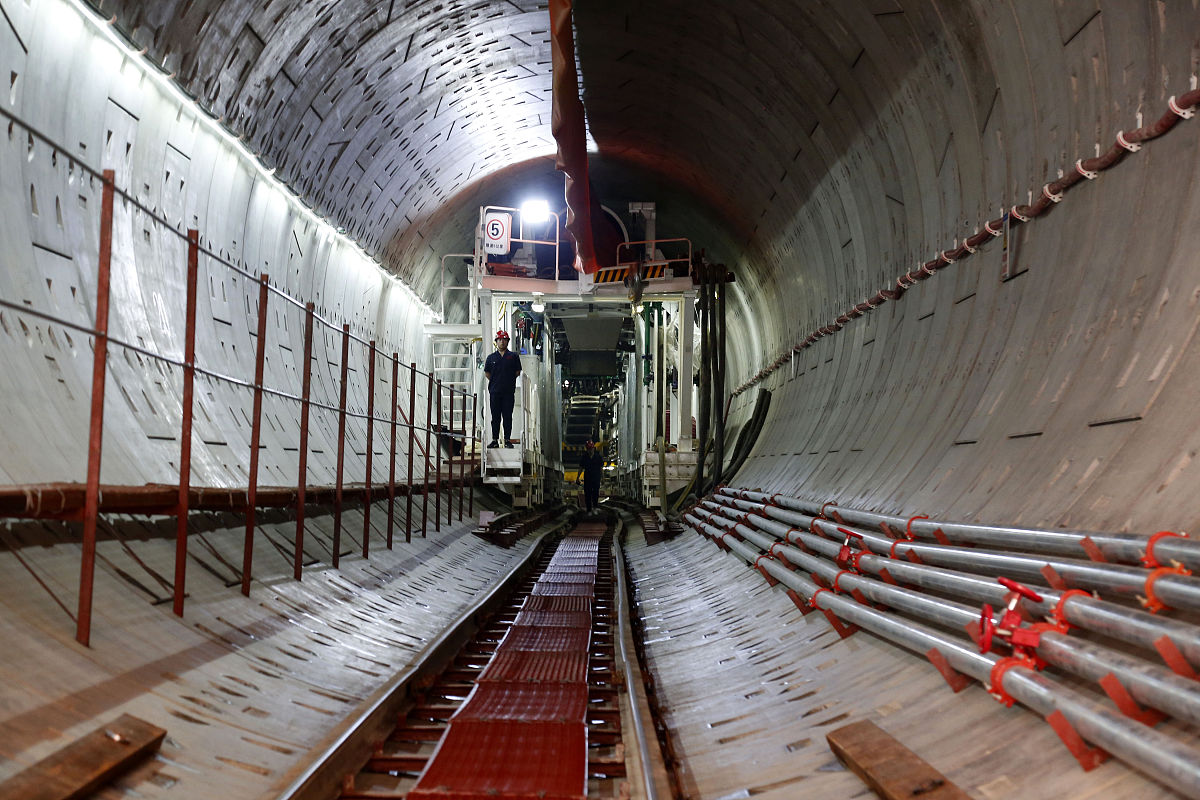 成都铁路学校电气化铁道供电专业: 培养电力系统稳定性人才