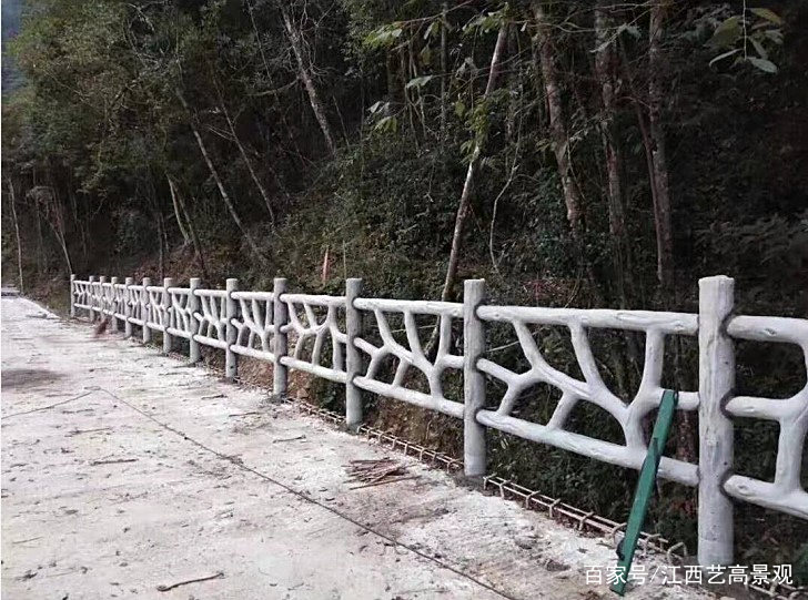 广东1.8米异形仿木栏杆