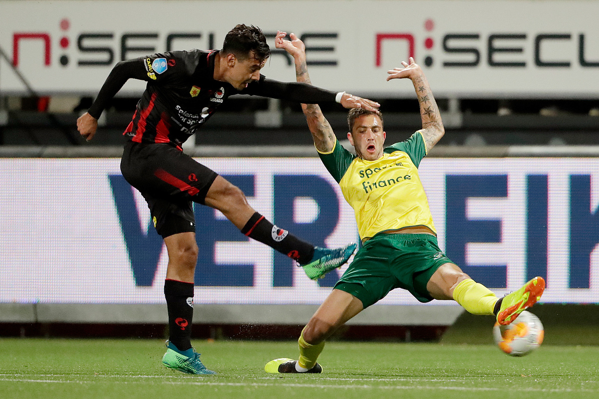 <strong>r</strong>otterdam, netherlands - august 11: (l-r) ali messaoud of