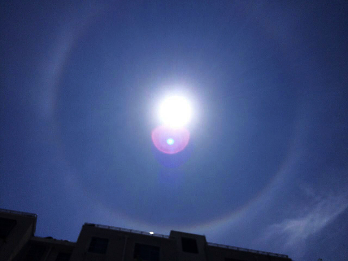 ***_***2017年7月24日,江苏淮安洪泽上空出现日晕景观.