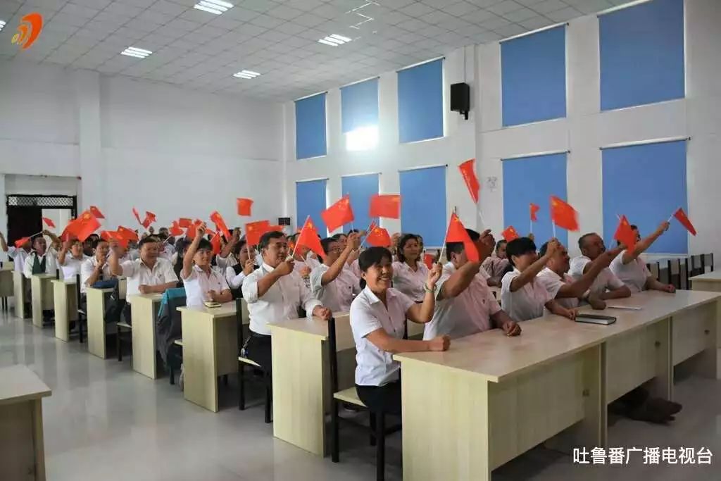 我愛你中國!新疆各族婦女姐妹向祖國母親深情告白!
