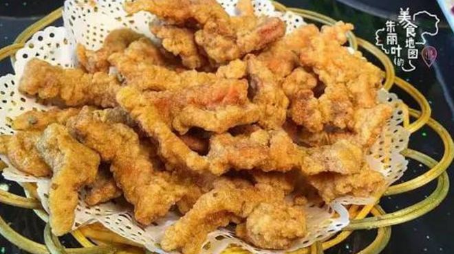 农村妹儿土锅土灶炸川味酥肉,味道真的太好了!